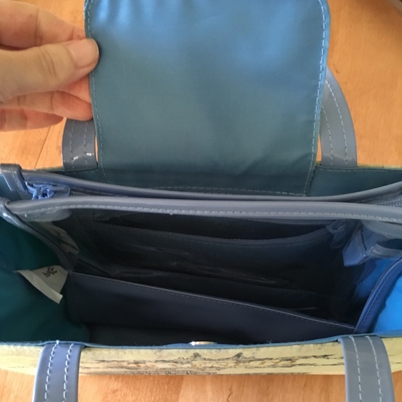 Disney Epcot Italian Pavilion Handbag - Picture 8 of 8